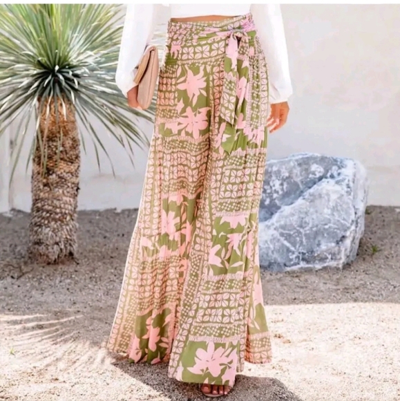 Vici Pants - Vici Green and Pink women's smoked wide leg tiered Palazzo Pants size L